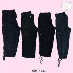 Calças Capri Cargo Pretas de Moda Rápida – Look Ca..