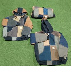 Veste à capuche style Carhartt retravaillée