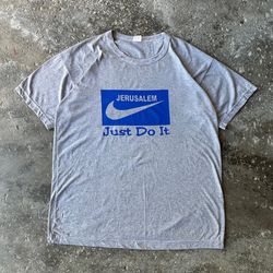T-shirt Nike