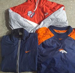 CT1305 Nike Light Zipper