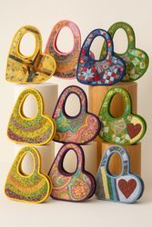 Upcycling gesteppte Hole Hearted Tasche