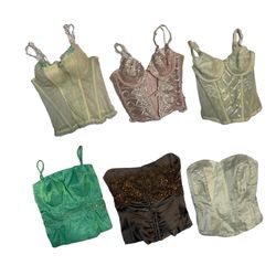 Époques des Pretty Girls Y2K Corsets