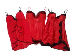 Top in pizzo romantico ed elegante -10p -31/7/25