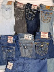 True Religion Flared/ Bootcut/ Bellbottom Jeans 10..
