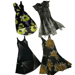 Robe élégante florale et abstraite Y2K