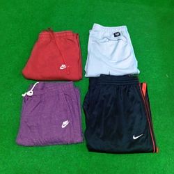 Pantaloni e Capri Nike