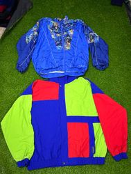 Unbranded windbreaker