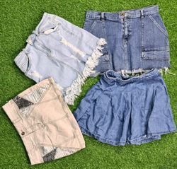 Mini-jupes en denim Y2K