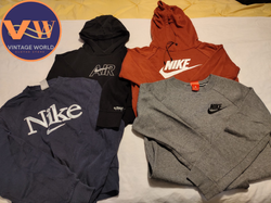 Felpa con cappuccio e maglione Nike