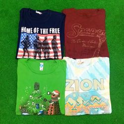 T-shirt stampata mista senza marchio