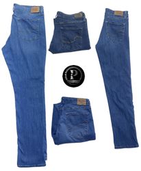 Women's Signature Levis Jeans : Pi 288