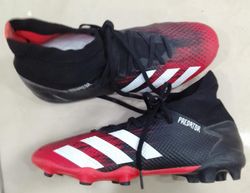CR4676 VINTAGE BRANDED FOOTBALL SHOES