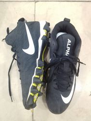 CR4678 VINTAGE BRANDED FOOTBALL SHOES