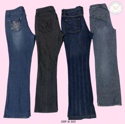 Y2K Flare Leg Jeans – Retro 2000s Streetwear Denim..