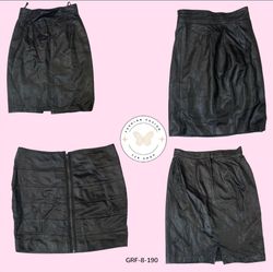 Authentic Y2K Leather Skirt – Timeless Vintage Sty..