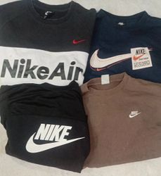 Nike sweatshirt