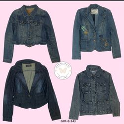 Retro Y2K Denim Jacket with Buttons – Authentic 20..