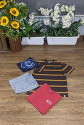 Mix branded t-shirts