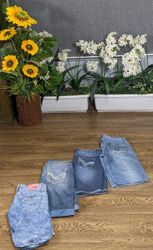 Short in denim alla moda