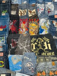 Jean non marqué en broderie japonaise