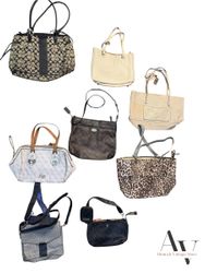 「Guessとcoachのバッグ」