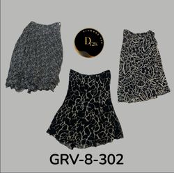Jupe en poly déprintée noire vintage Y2K | Esthéti..