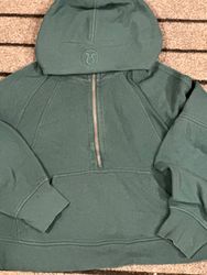 Lululemon jacket and sweatshirt