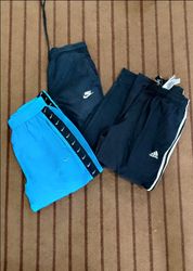 Pantaloni Nike e Adidas