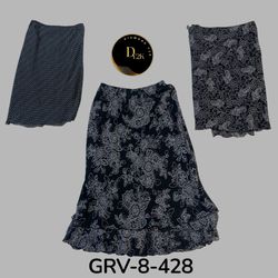 Black Printed Poly Skirt – Chic Y2K Inspired Style..