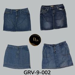 Trendy Denim Miniskirt – Vintage Inspired Everyday..