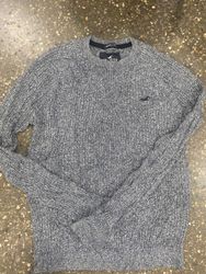 114 | Holister Mis Sweater
