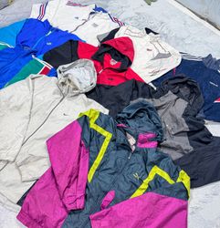 Veste coupe-vent et survêtements de marque vintage