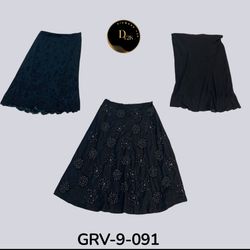 Classic Black Poly Skirt – Lightweight & Comfortab..