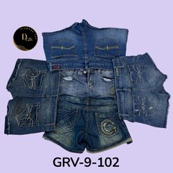 Vintage Wash Denim Mini Shorts – Chic Summer Look(..
