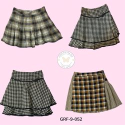Y2K Plaid Wool Mini Skirt – Classic Retro Style (G..