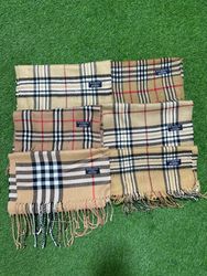 Markenbeige Burberry Schals