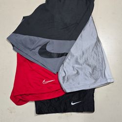 AV-0037 Nike Sports Shorts