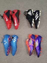 #140 Men Football Shoes