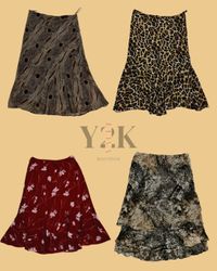 Chic Vintage Skirts: Y2K Vibes (Yv-343)