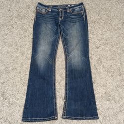 TRUE RELIGION, MISS ME & ROCK REVIVAL PA..