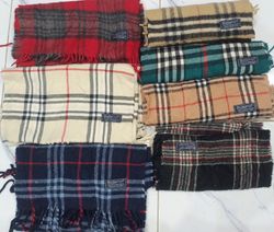 Einzigartige Burberry-Schals