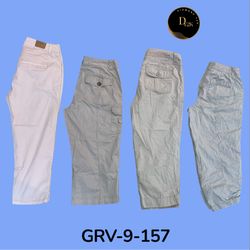 Retro Y2K Women’s Cream Cargo Capri – Vintage-Insp..