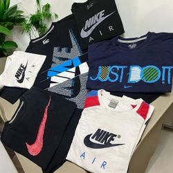 ナイキ Tシャツ
