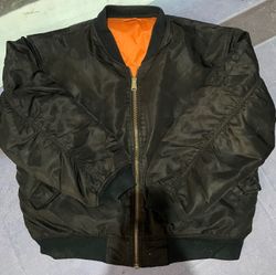 アルファインダストリーズ ボンバージャケット