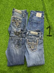Mia’s me rock revival and true religion woman’s fl..