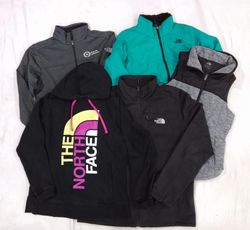 CR5238 Classic TNF Vintage Apparel Lot