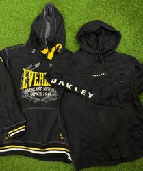Mix Marken Hoodies 17 Stück