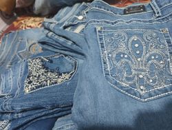 Embrioded jeans