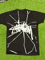 Style retravaillé Stussy brisé