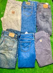 Carhartt, Lee, Levis jeans